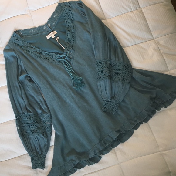 LAST ONE! Woodstock ‘69 Tunic - Picture 2 of 5